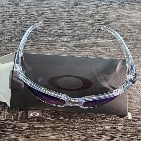 Oakley Gibston Sunglasses - Picture 3 of 5